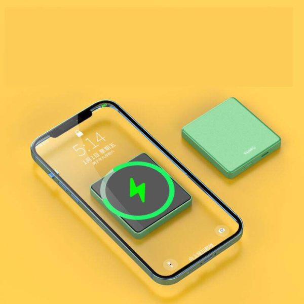Convenient Mini Magnetic Wireless Power Bank - Image 4