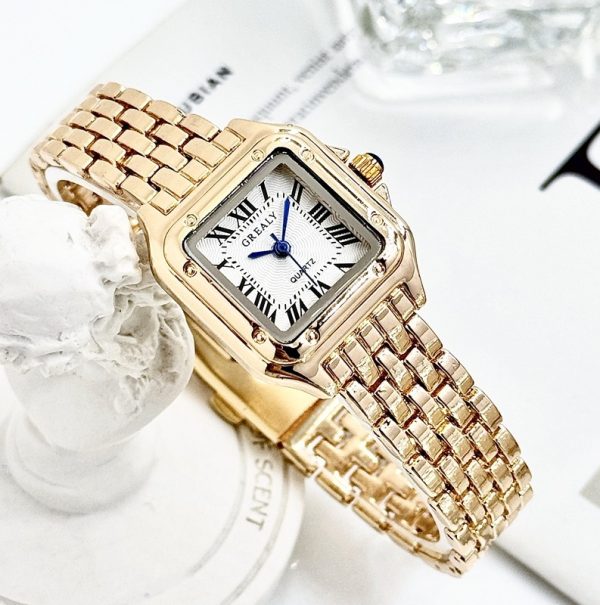 Classic Retro Square Waterproof Women's Diamond-embedded Watch - Image 3