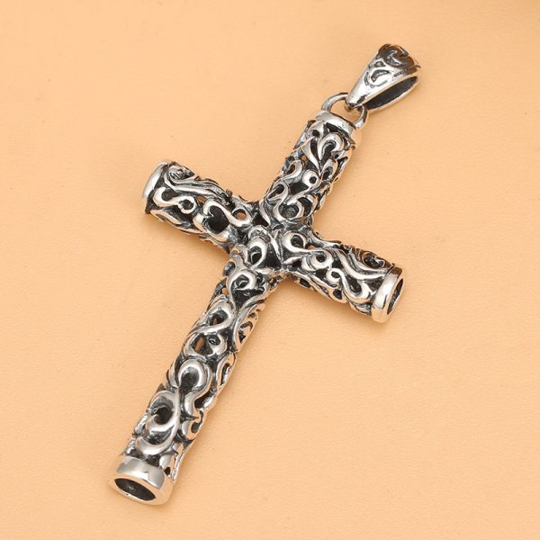 Men's Vintage Cross Pendant Necklace - Image 4