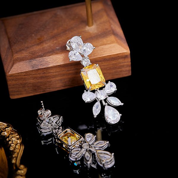 Fashion European And American Style Yellow Diamond Earrings Female Creative Personality Inlaid Imported Zircon - Image 4