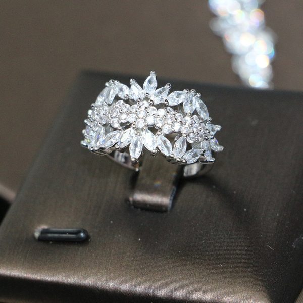 Bridal Wedding Dinner Jewelry Suit Fashion Rose Zircon Necklace Earrings Four-piece Set - Image 3