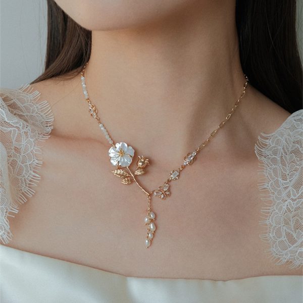 Women's Retro Court French Elegant Necklace - Image 7