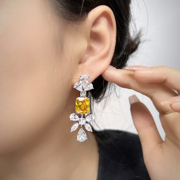 Fashion European And American Style Yellow Diamond Earrings Female Creative Personality Inlaid Imported Zircon - Image 2
